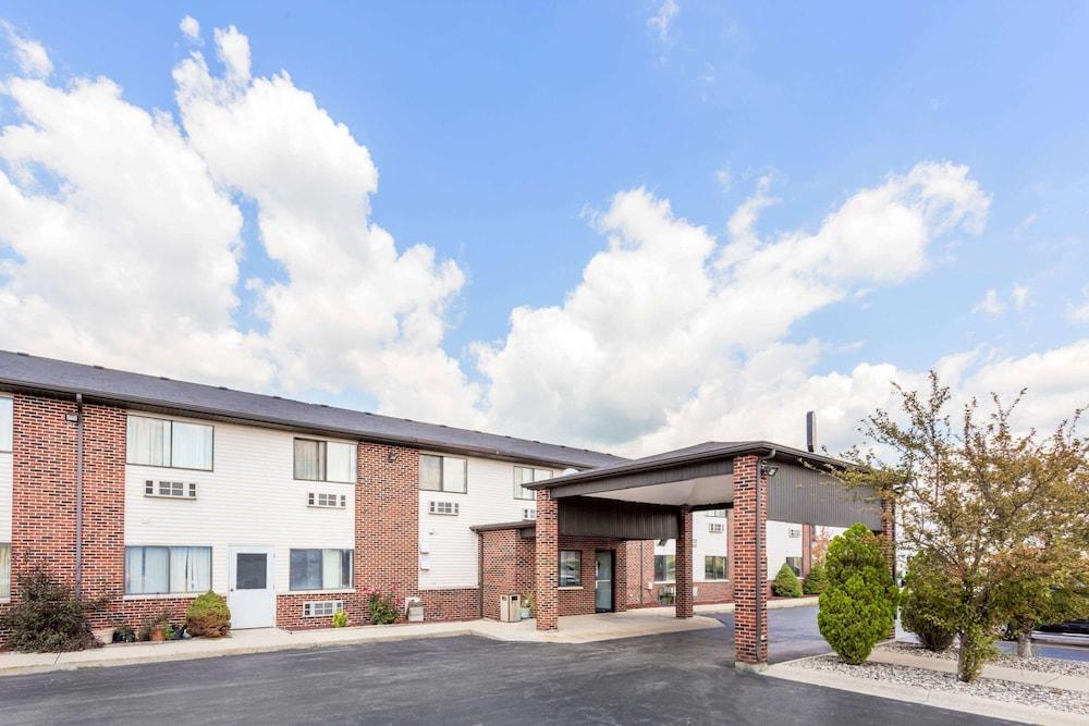 Super 8 by Wyndham Bourbonnais/Kankakee Area photo 13
