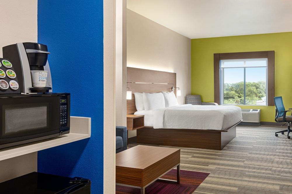 Holiday Inn Express Hotel & Suites Waycross by IHG photo 28