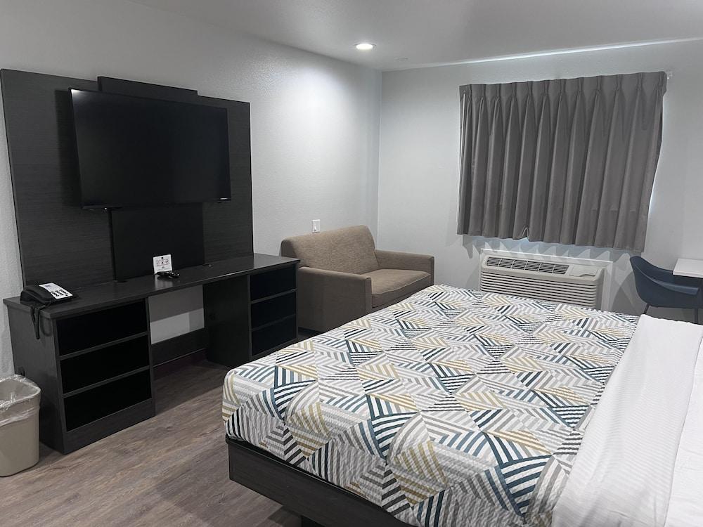 Motel 6 Bullhead City, AZ photo 10