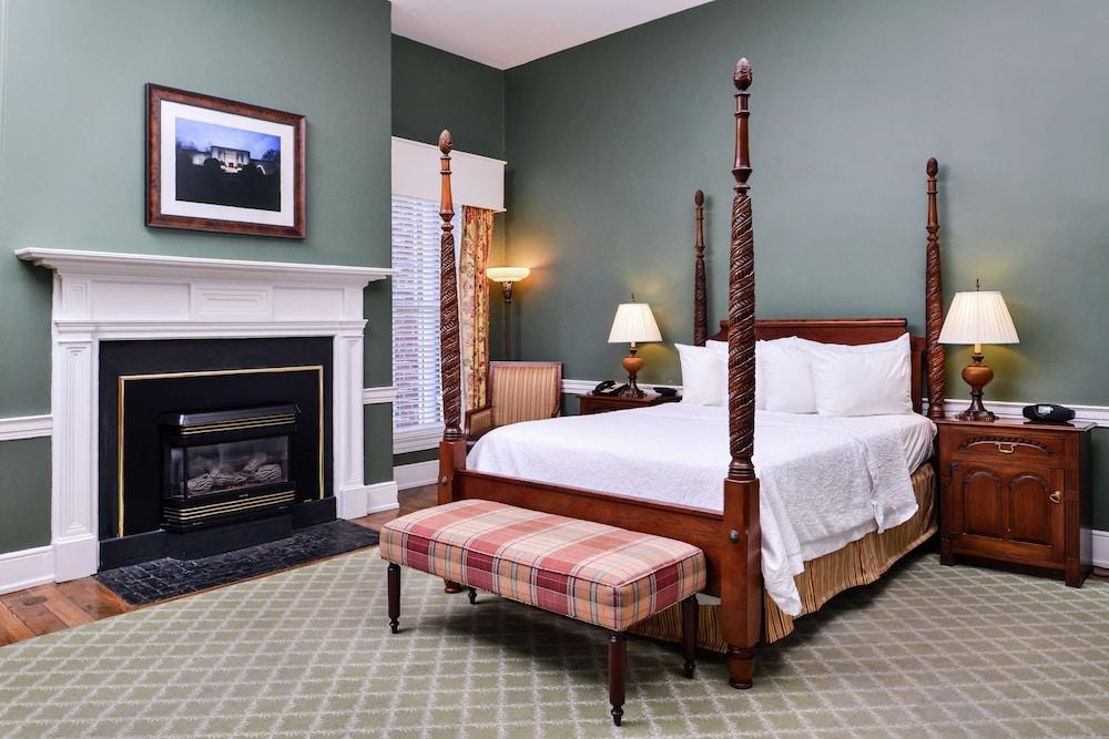 Hampton Inn Lexington-Historic District photo 11