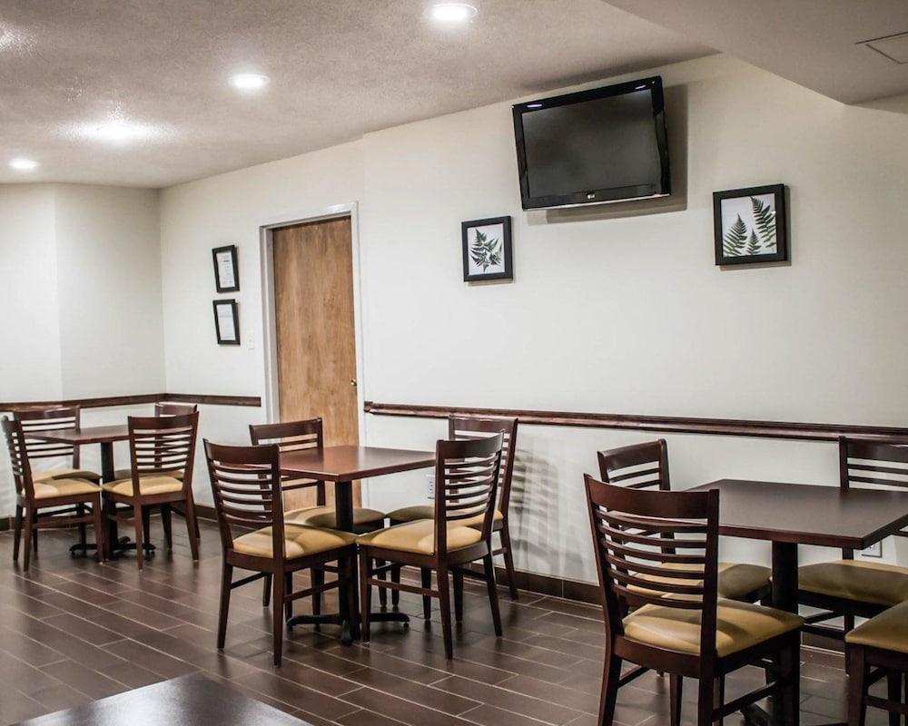 Sleep Inn Summersville - New River Gorge Area photo 25