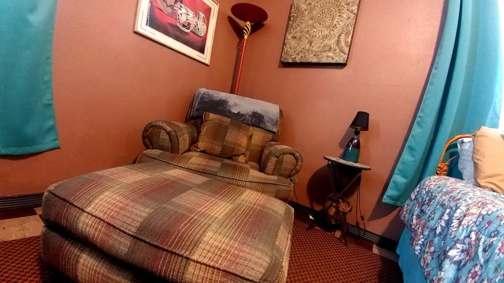 Historic Whiting Hotel Suites photo 57