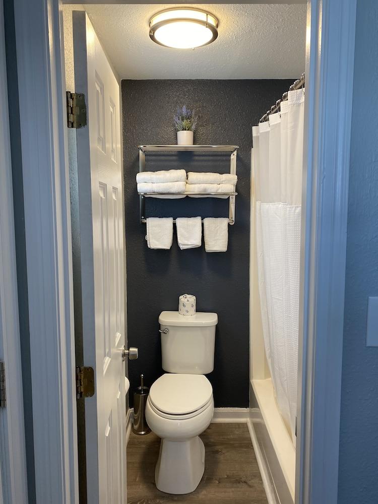 Ways Motel photo 7