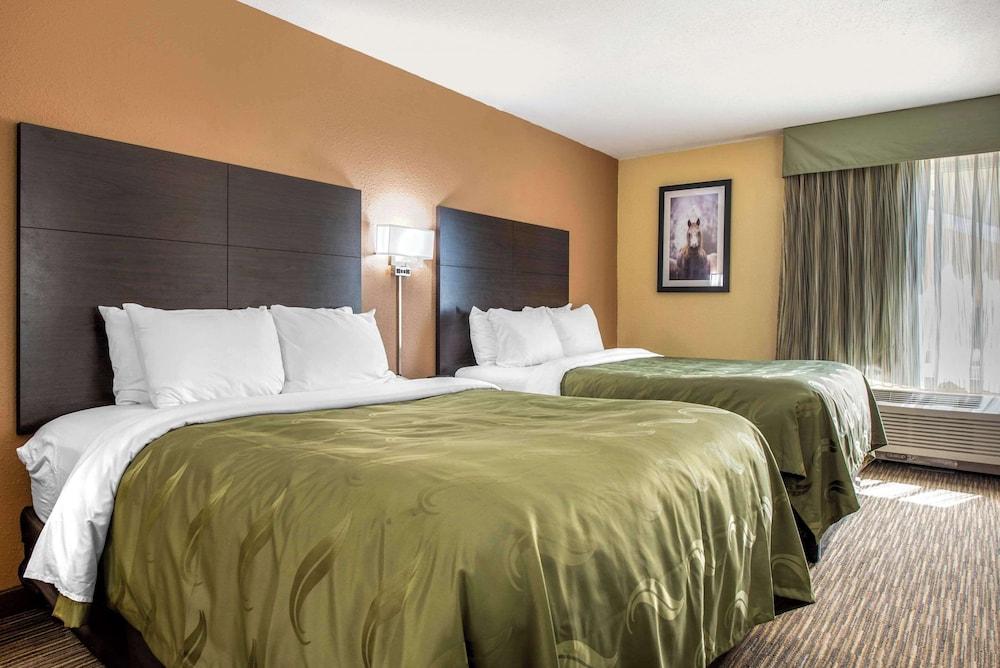 Quality Inn & Suites Brandenburg - Fort Knox photo 42