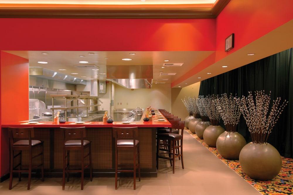 Gold Coast Hotel and Casino photo 24