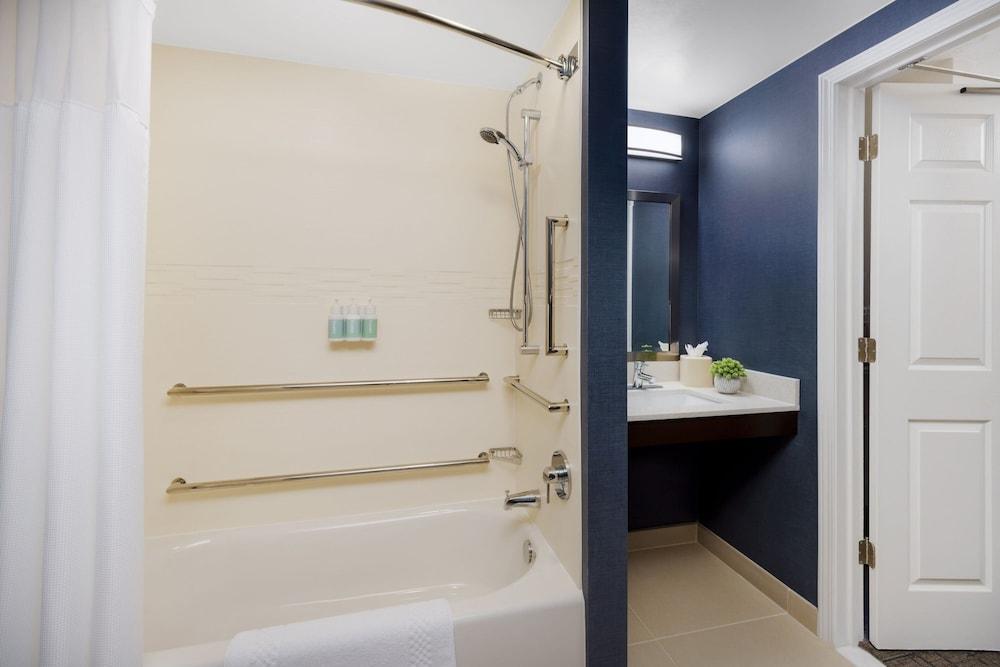 Residence Inn by Marriott Boston-Franklin photo 23