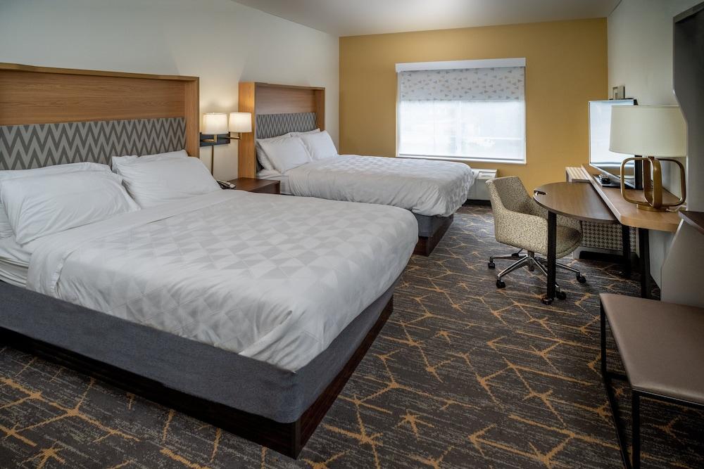 Holiday Inn Hotel & Suites Beckley by IHG photo 8
