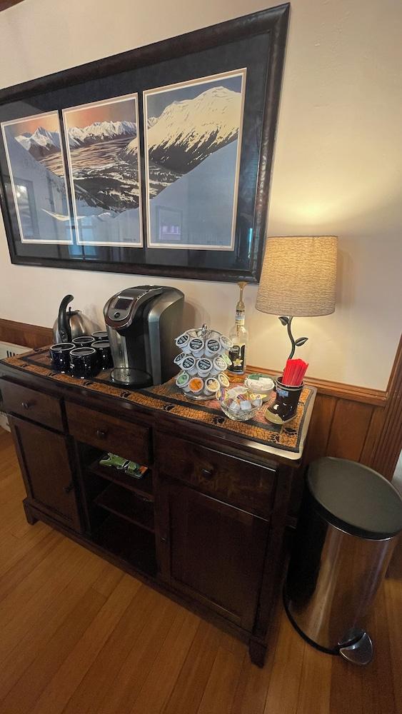 Talkeetna Denali View Lodge and Cabins photo 3