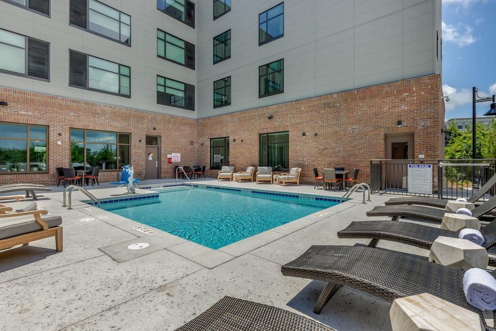 DoubleTree by Hilton Charleston Riverview photo 7