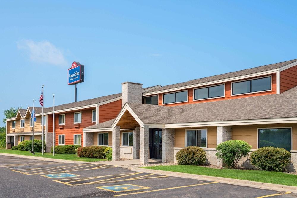 AmericInn by Wyndham Little Falls photo 1