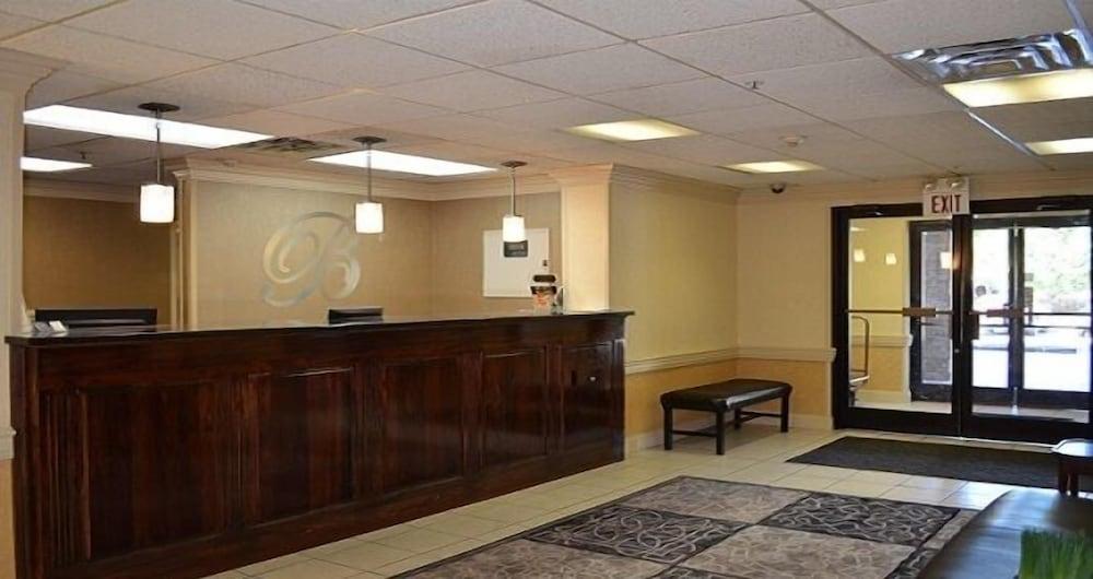 Brookshire Inn & Suites photo 3