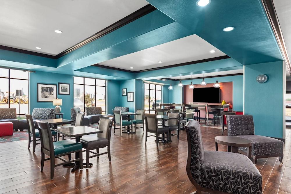 Quality Inn & Suites Pearsall photo 5