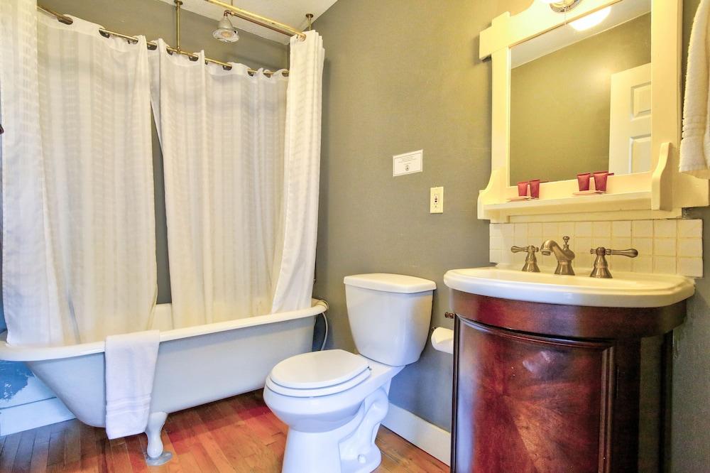 Hotel Charlotte photo 17