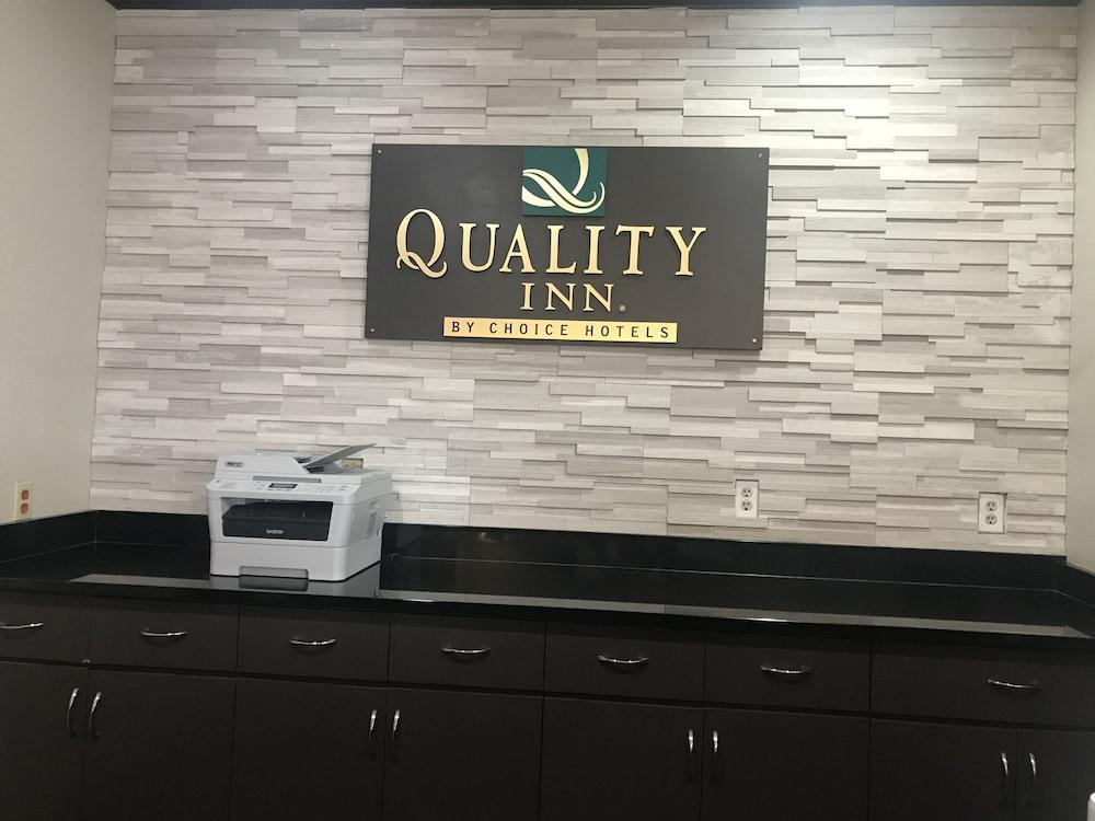 Quality Inn Forsyth - Decatur photo 1