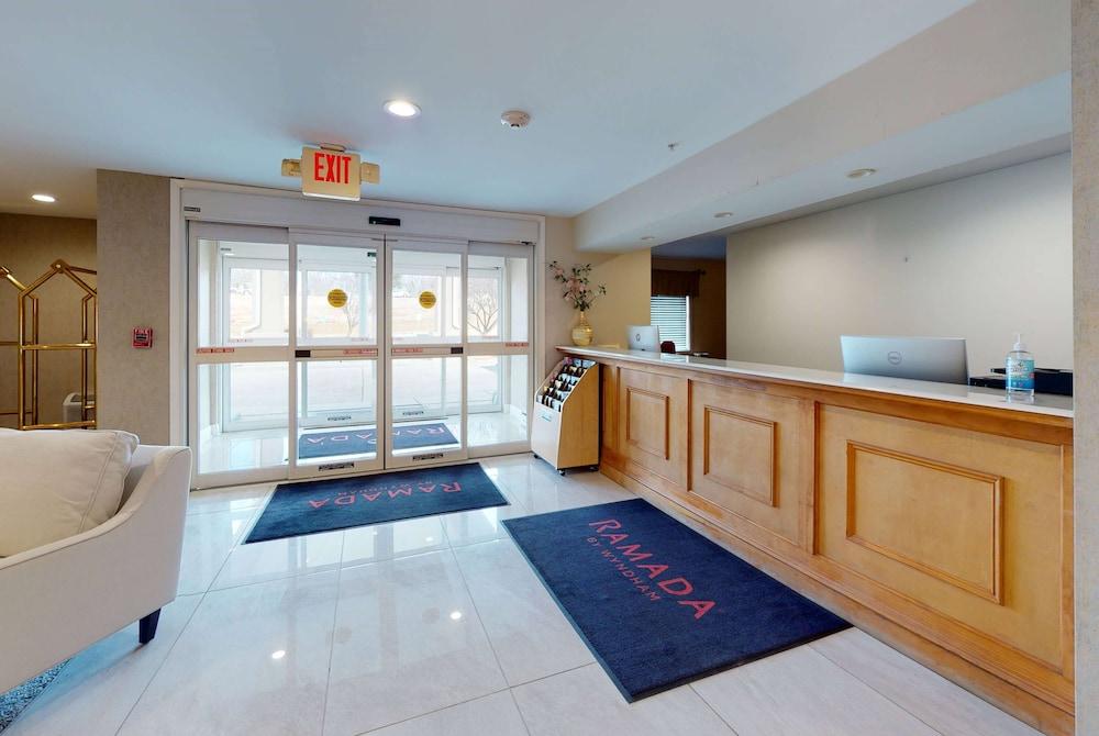 Ramada by Wyndham Strasburg/Shenandoah Valley photo 2