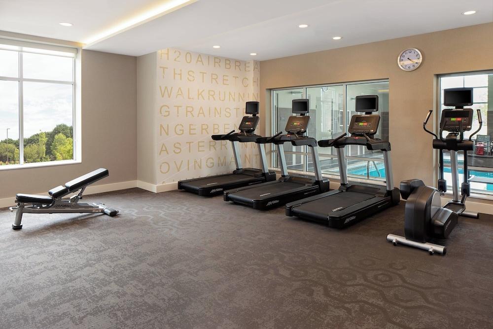 Residence Inn by Marriott Detroit Farmington Hills photo 20