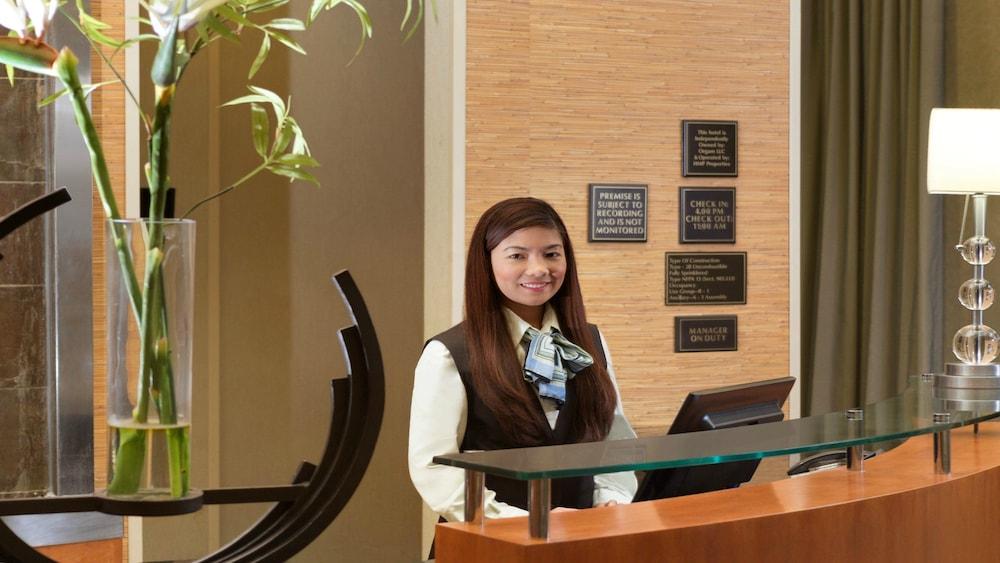 Holiday Inn Hotel & Suites Williamsburg-Historic Gateway by IHG photo 2