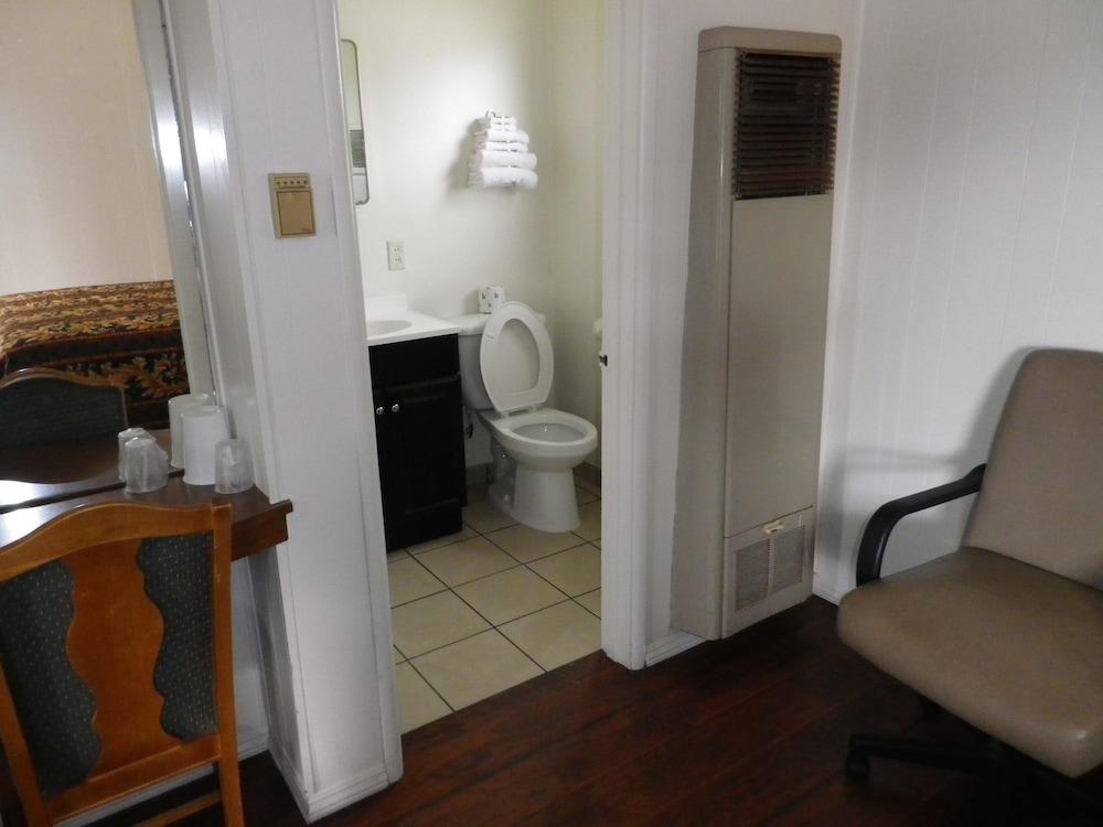 San Marcos Motel photo 2