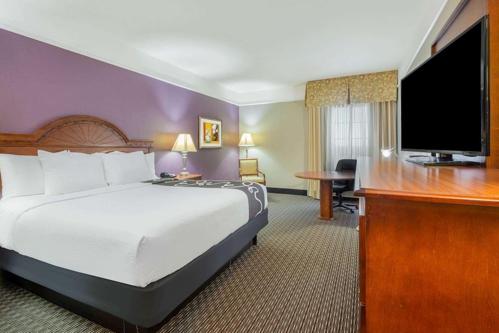 La Quinta Inn & Suites by Wyndham Gainesville photo 5