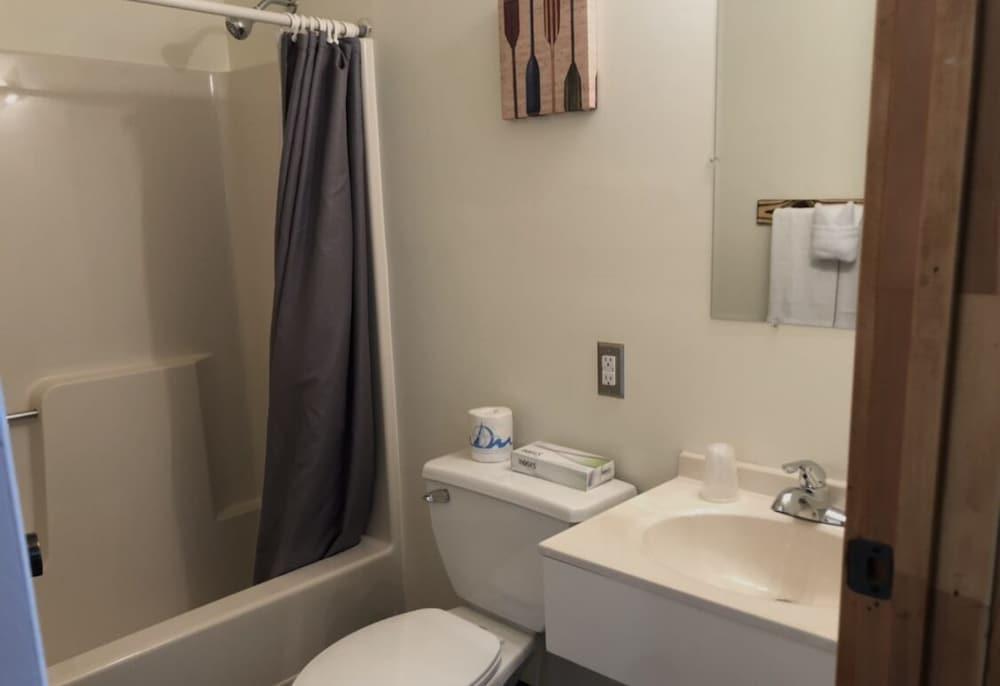 Luzerne Court Motel photo 19