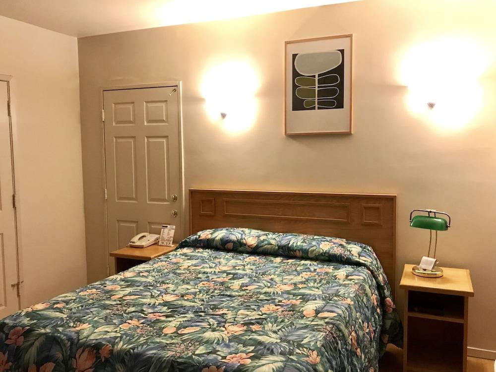 Sunrise Inn Turlock photo 3