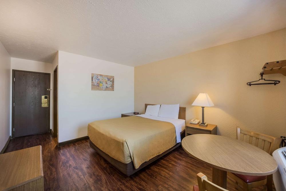 Studio 6 Limon, CO – I-70 photo 11