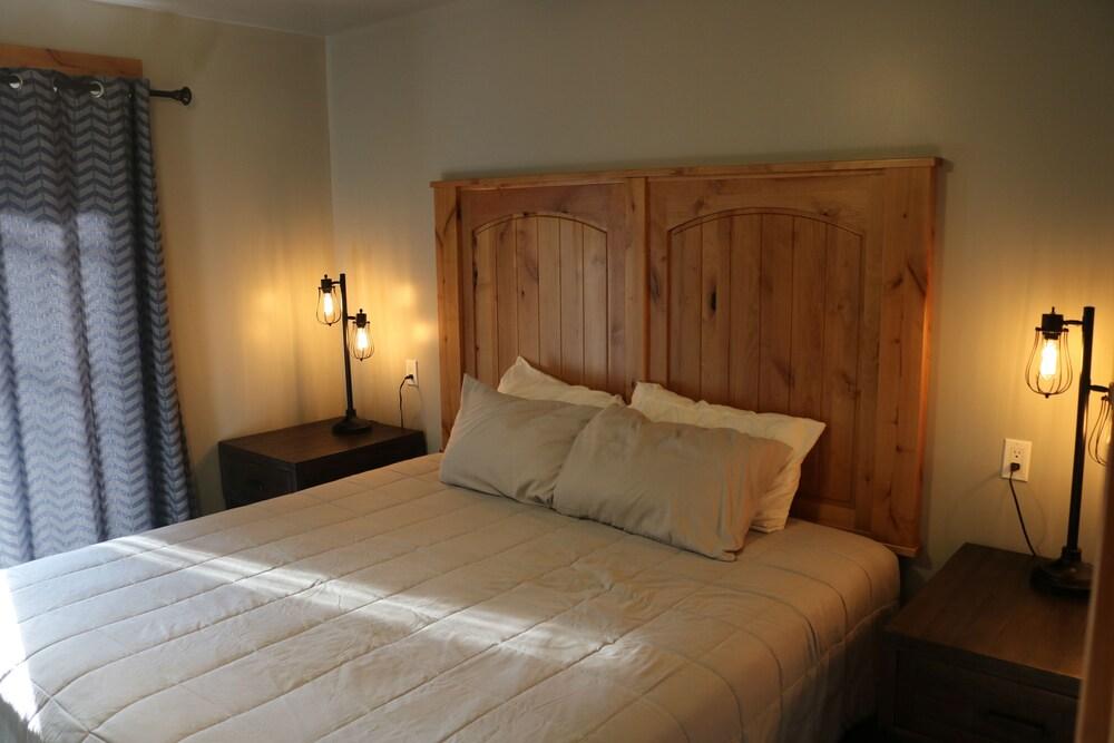 Columbine Inn photo 45