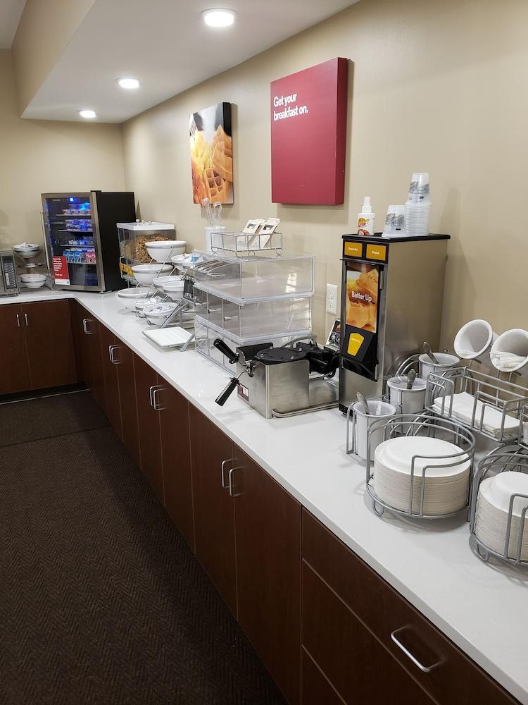 Comfort Suites Sioux Falls Mall District photo 22
