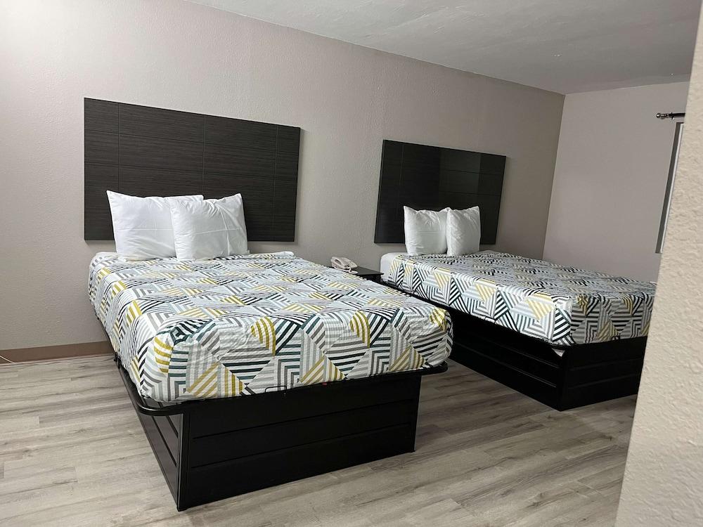 Studio 6 Suites West Memphis, AR - Memphis photo 17