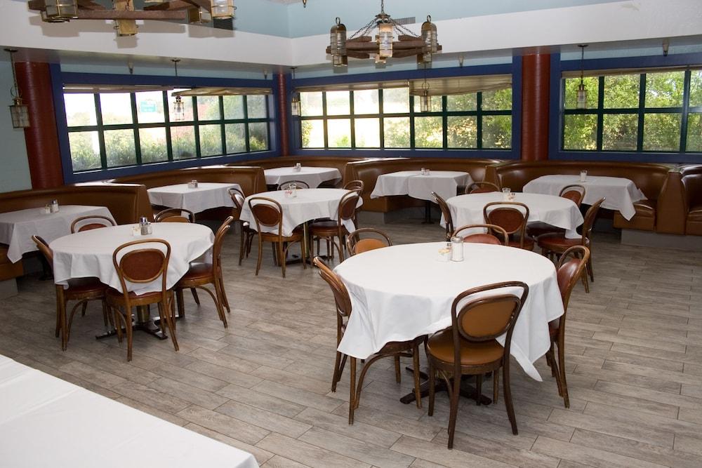 Keefer's Inn photo 30