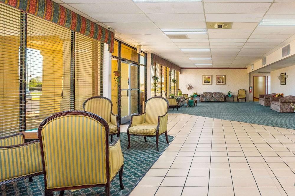 Econo Lodge Cave City photo 53