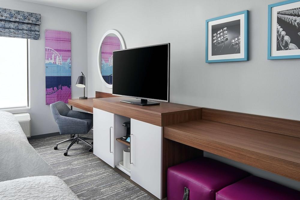 Hampton Inn & Suites Bridgeview Chicago photo 29