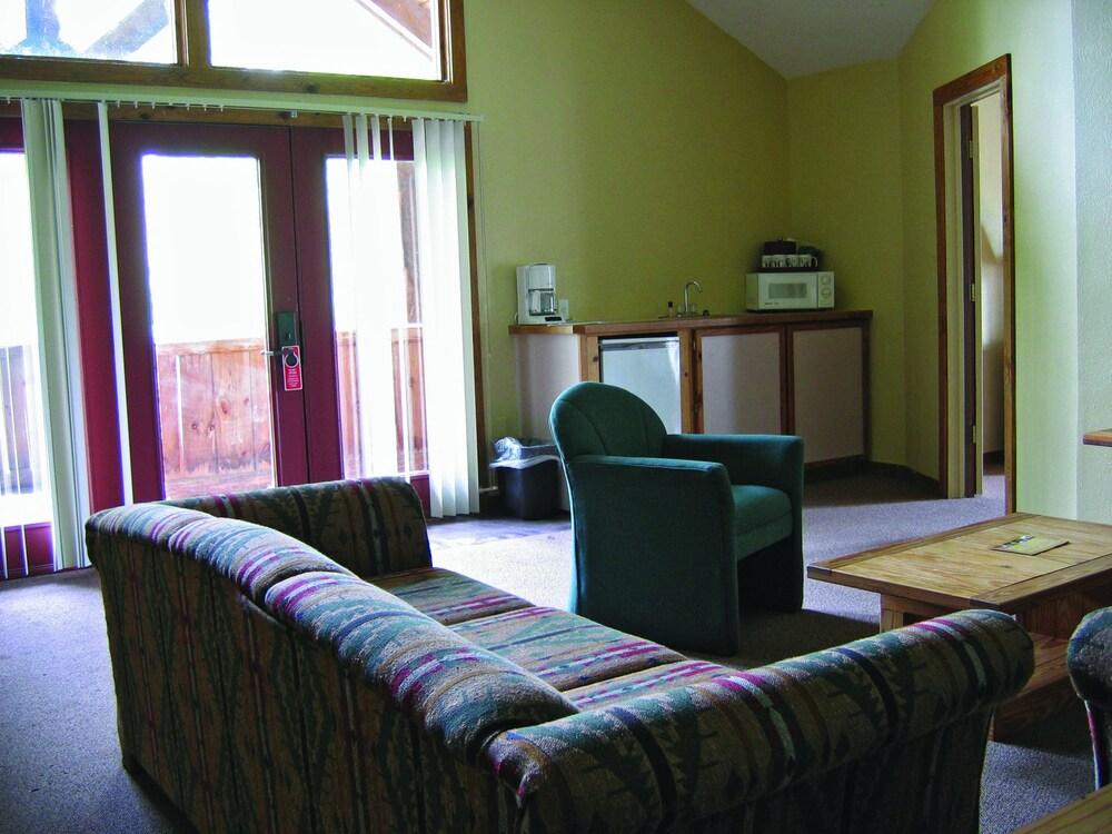 Double JJ Resort photo 42
