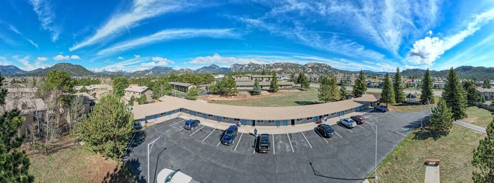 Columbine Inn photo 84