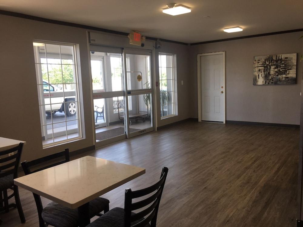 Quality Inn Neosho photo 11