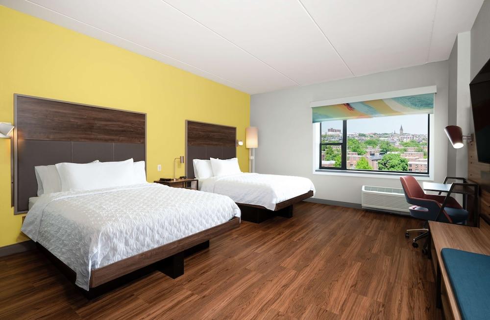 Tru By Hilton Baltimore Harbor East, MD photo 13