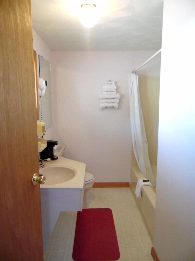 Redclyffe Shore Motor Inn photo 25