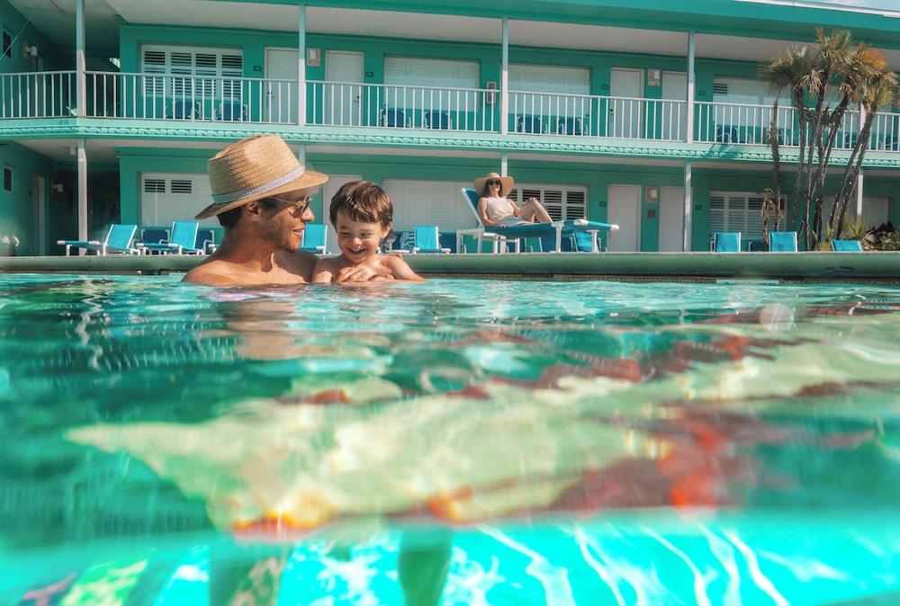 Thunderbird Beach Resort photo 28