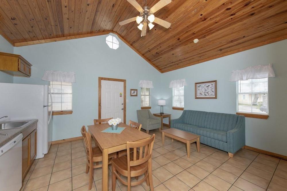 Pelican Bay Resort photo 30