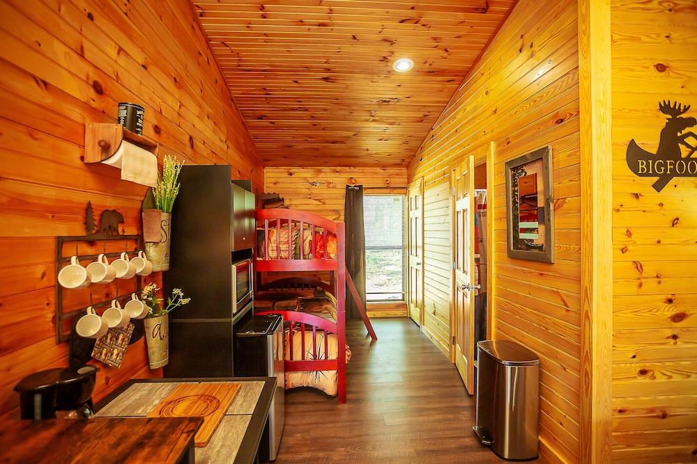 Bigfoot Lodge Room Two photo 7