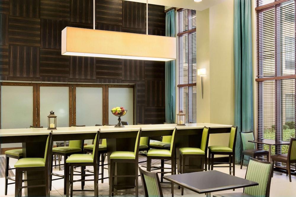 Hampton Inn & Suites Mahwah photo 33