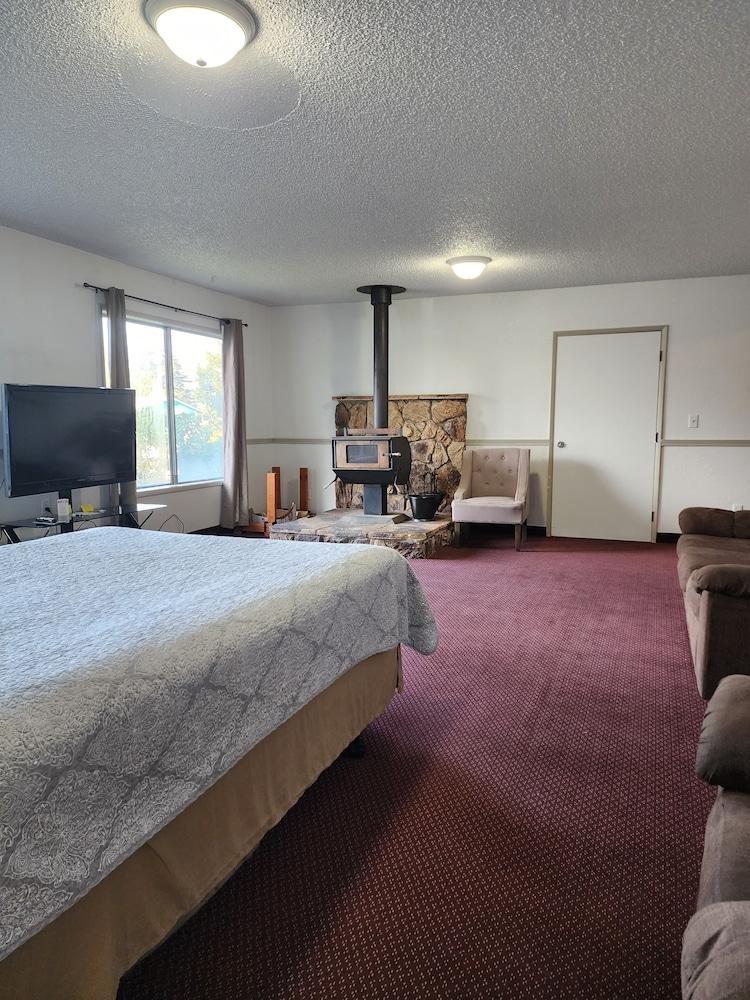 Plainview Motel & RV Park photo 20