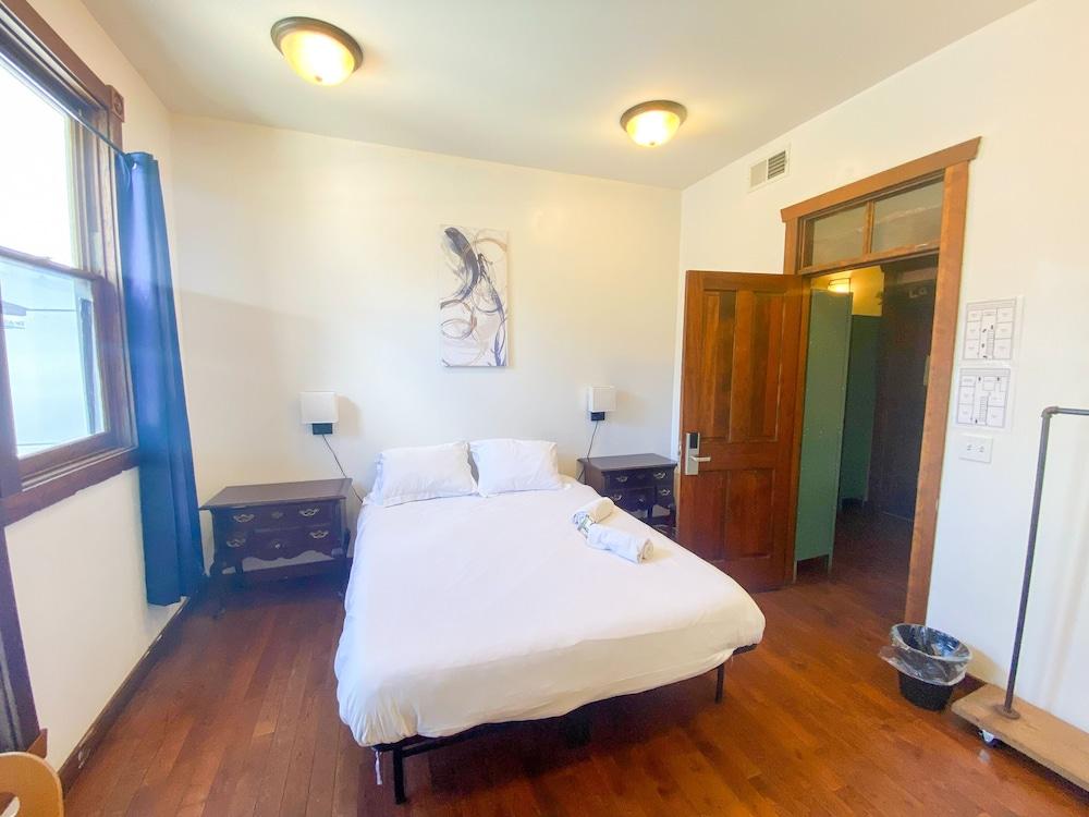 International Travelers House Hostel \- Downtown San Diego Little Italy. photo 35