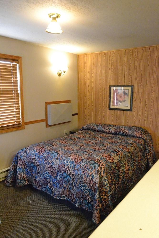Innkeeper Motel photo 18