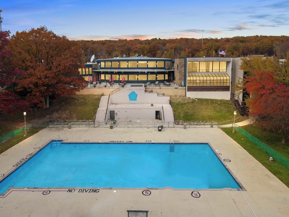 Mountain Laurel Resort photo 43