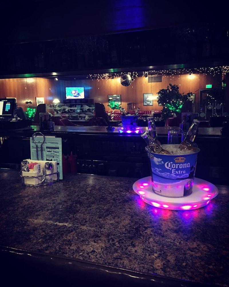 Windbreak Hotel photo 29