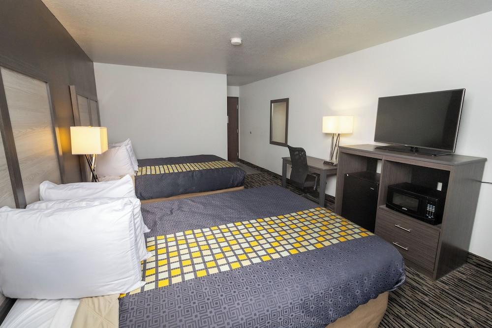 Big Sky Inn photo 23