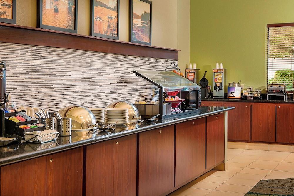 Residence Inn by Marriott Lake Oswego photo 17