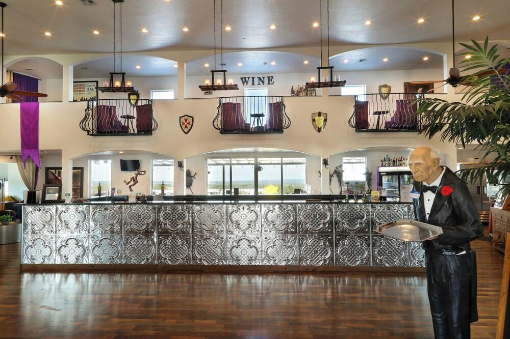 The Bentley Hotel - Sinatra Room - Hill Country View photo 3