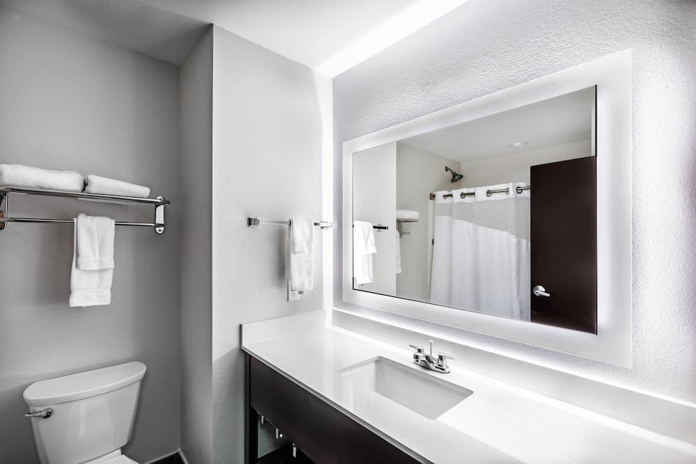 Holiday Inn Express & Suites Austin NW - Lakeway by IHG photo 12